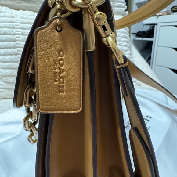 Coach Chain Tabby 30 Leather Shoulder Bag in Honey Brown with Gold Hardware - Picture 5 of 7